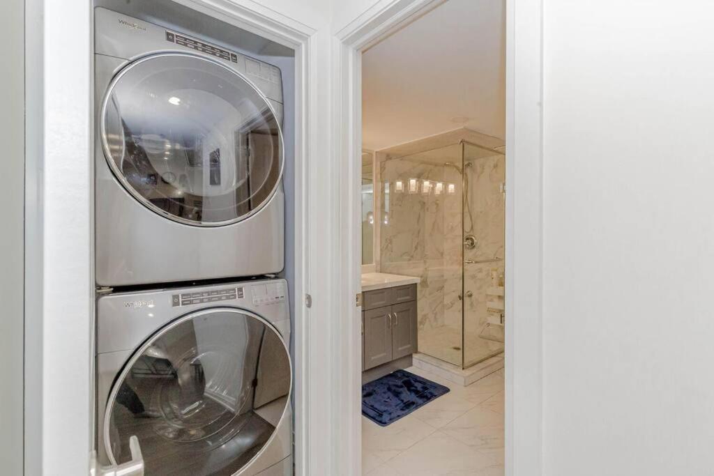 Luxury Basement Apartment In Oakville Buitenkant foto