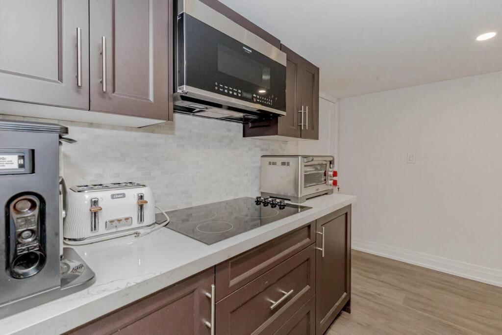 Luxury Basement Apartment In Oakville Buitenkant foto