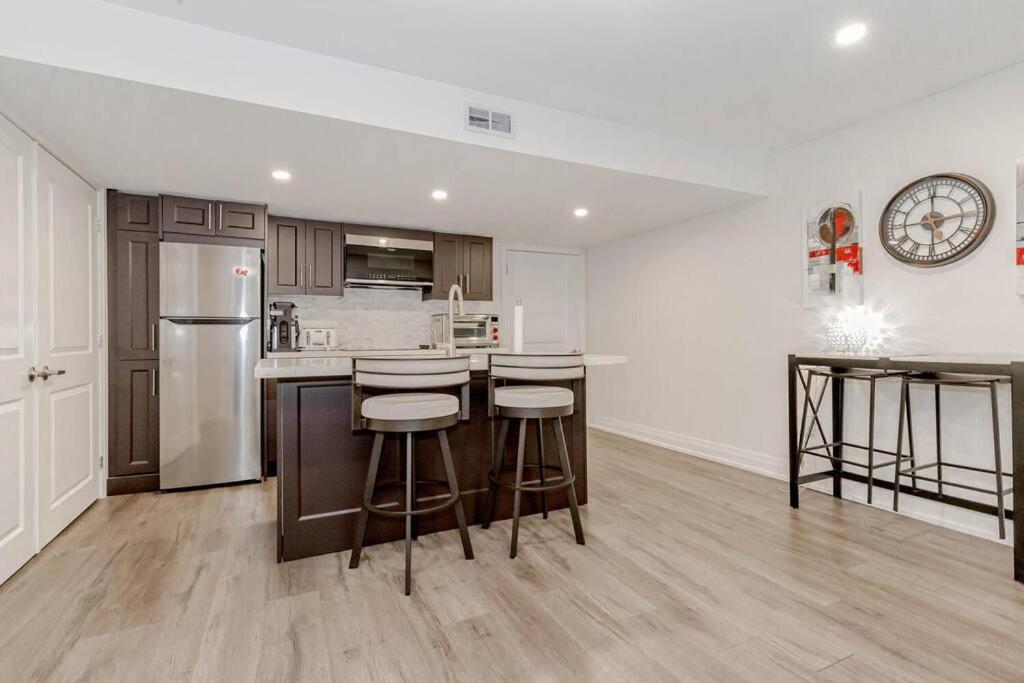 Luxury Basement Apartment In Oakville Buitenkant foto
