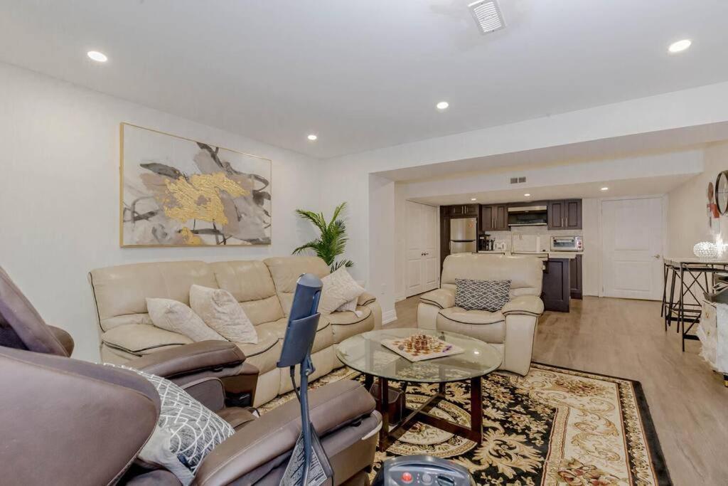 Luxury Basement Apartment In Oakville Buitenkant foto